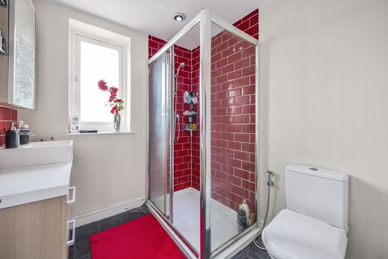 En-Suite- click for photo gallery